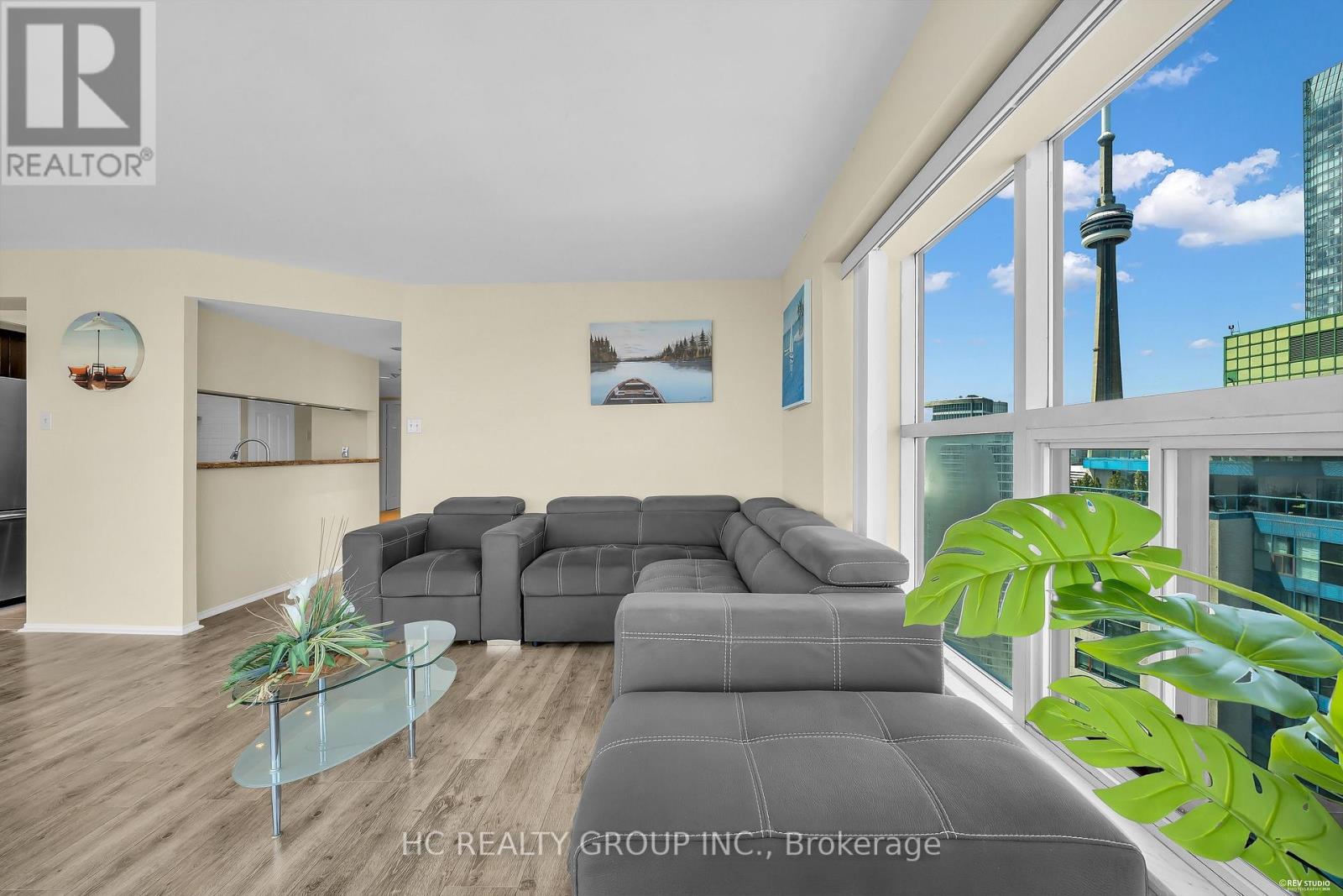 #3902 99 HARBOUR SQUARE - Image 3