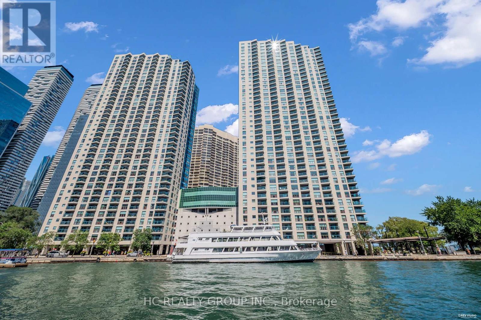 #3902 99 HARBOUR SQUARE - Image 31