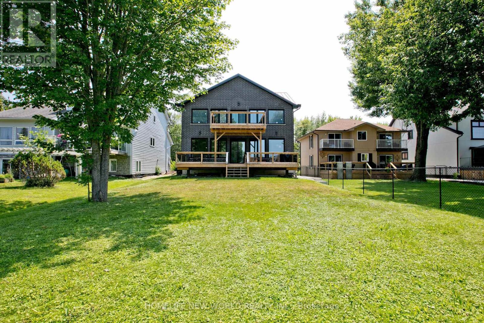 62 SIMCOE ROAD - 40