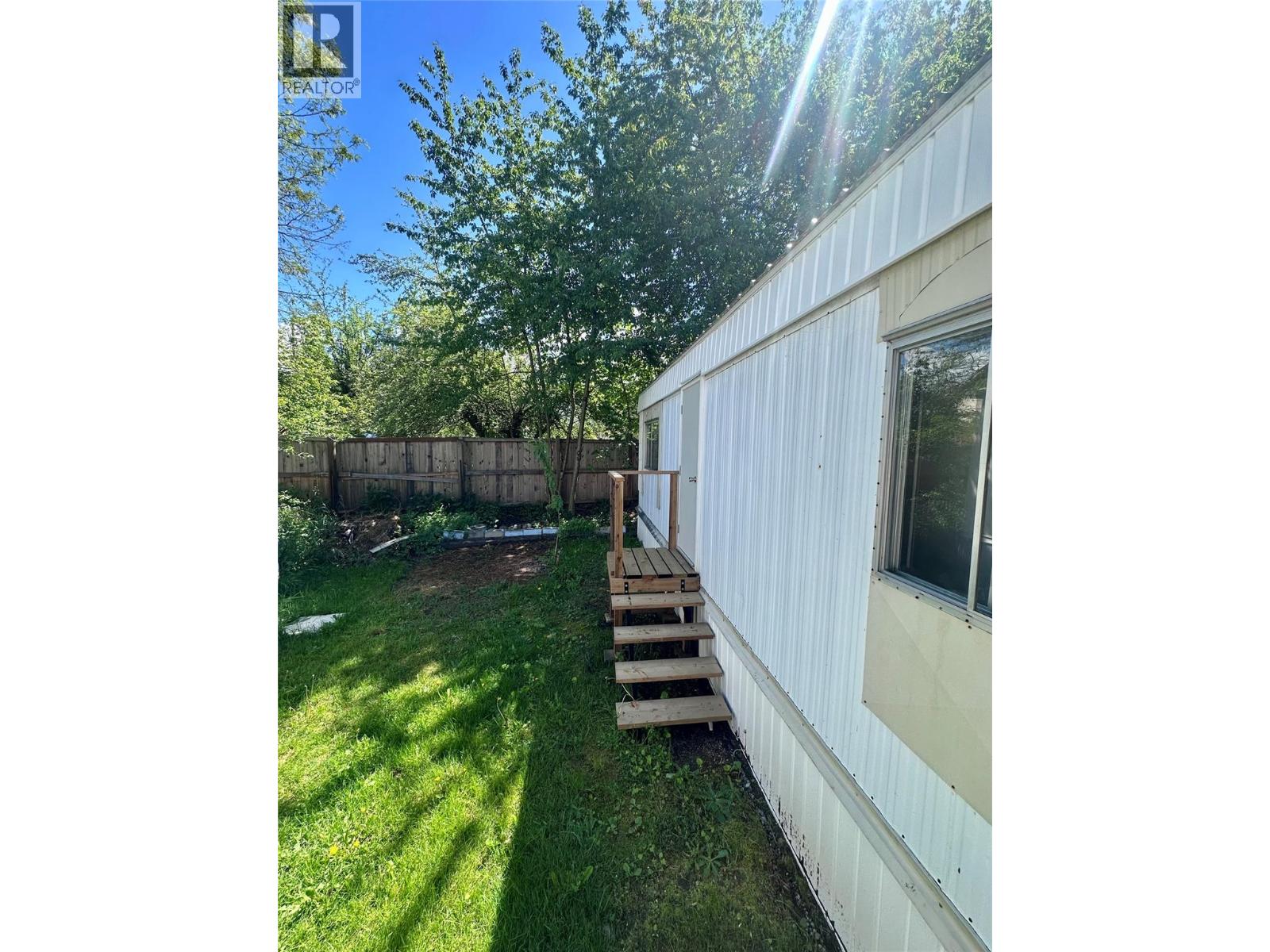 #15 1101 Columbia Avenue - 20