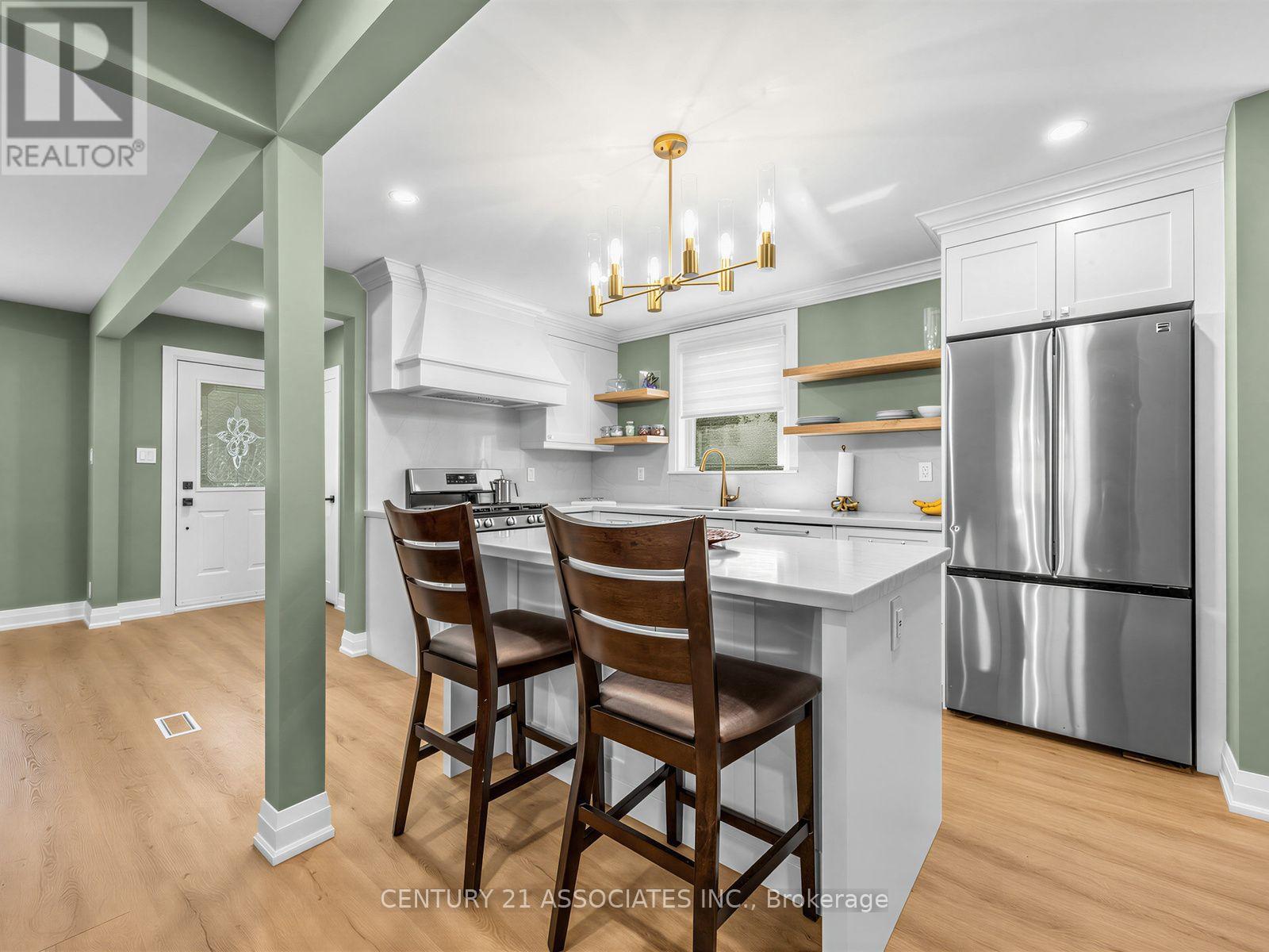 58 CENTRAL PARK BOULEVARD S - 11