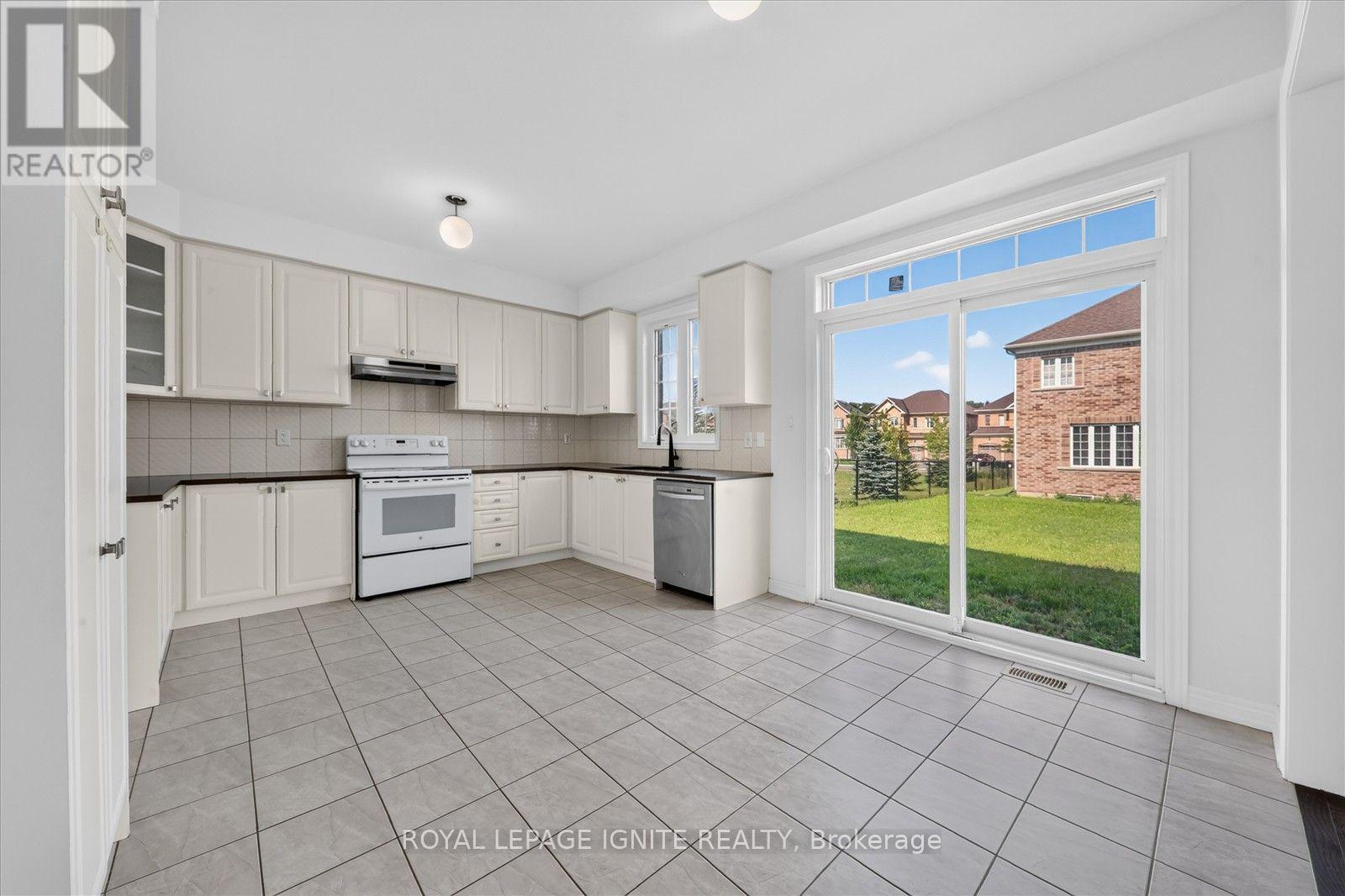 188 DOUGLAS KEMP CRESCENT - 11