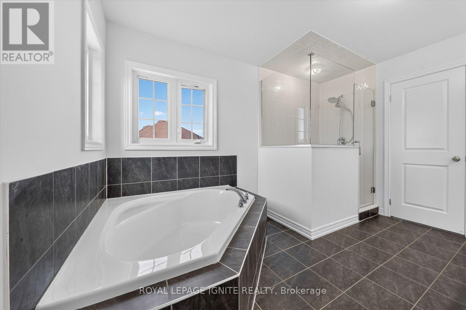 188 DOUGLAS KEMP CRESCENT - 24