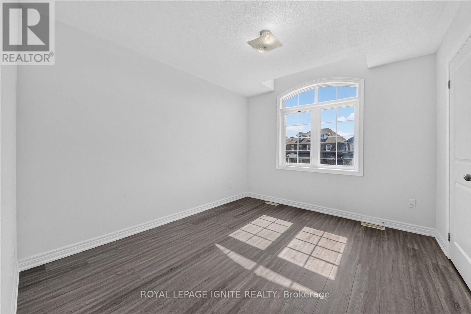 188 DOUGLAS KEMP CRESCENT - 29