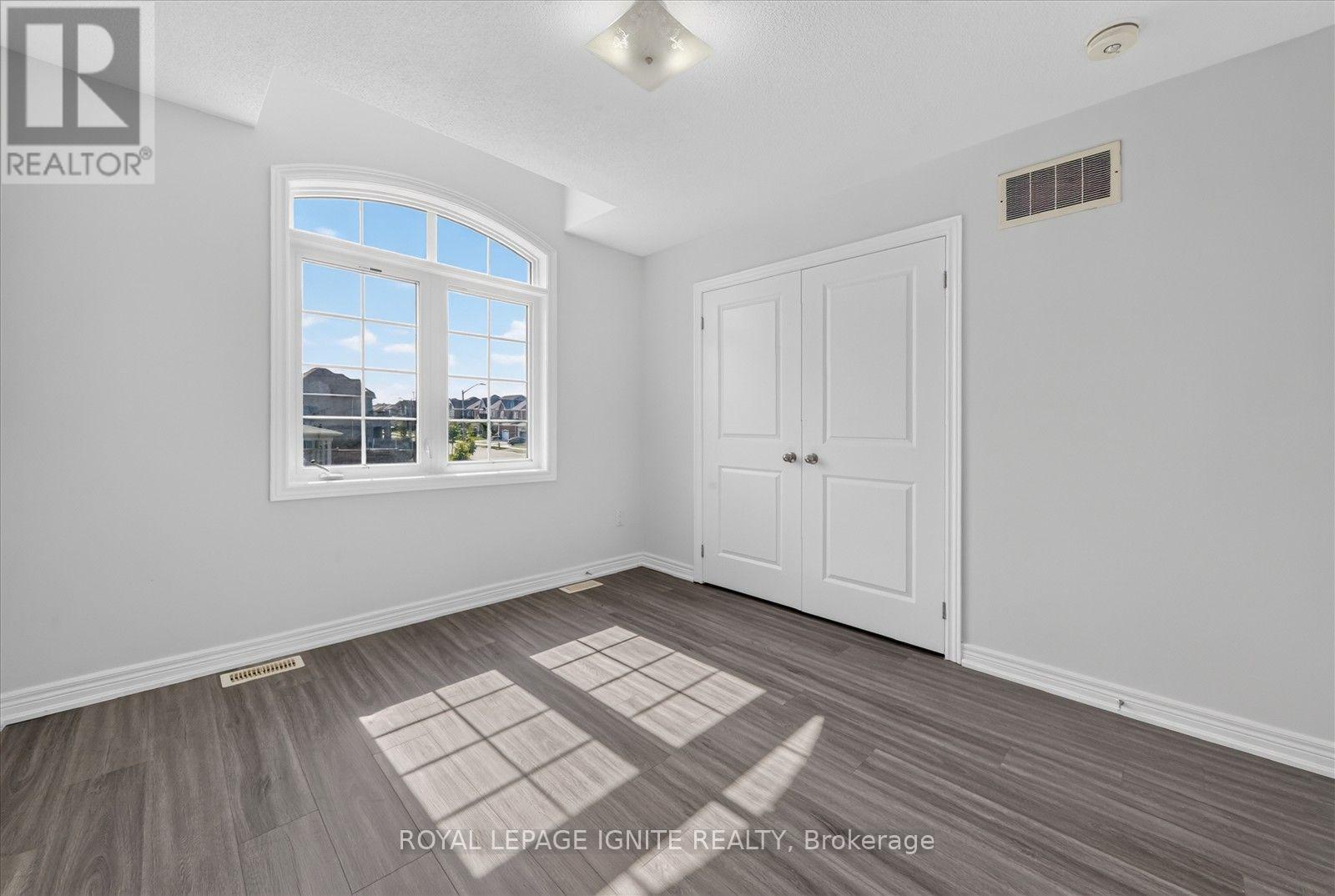 188 DOUGLAS KEMP CRESCENT - 30