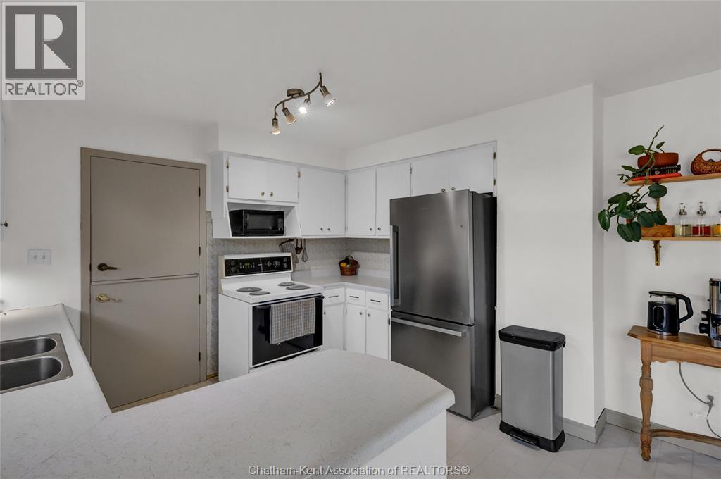7 ORDON BOULEVARD - Image 15