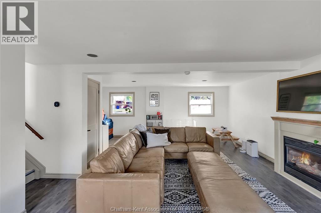 7 ORDON BOULEVARD - Image 24
