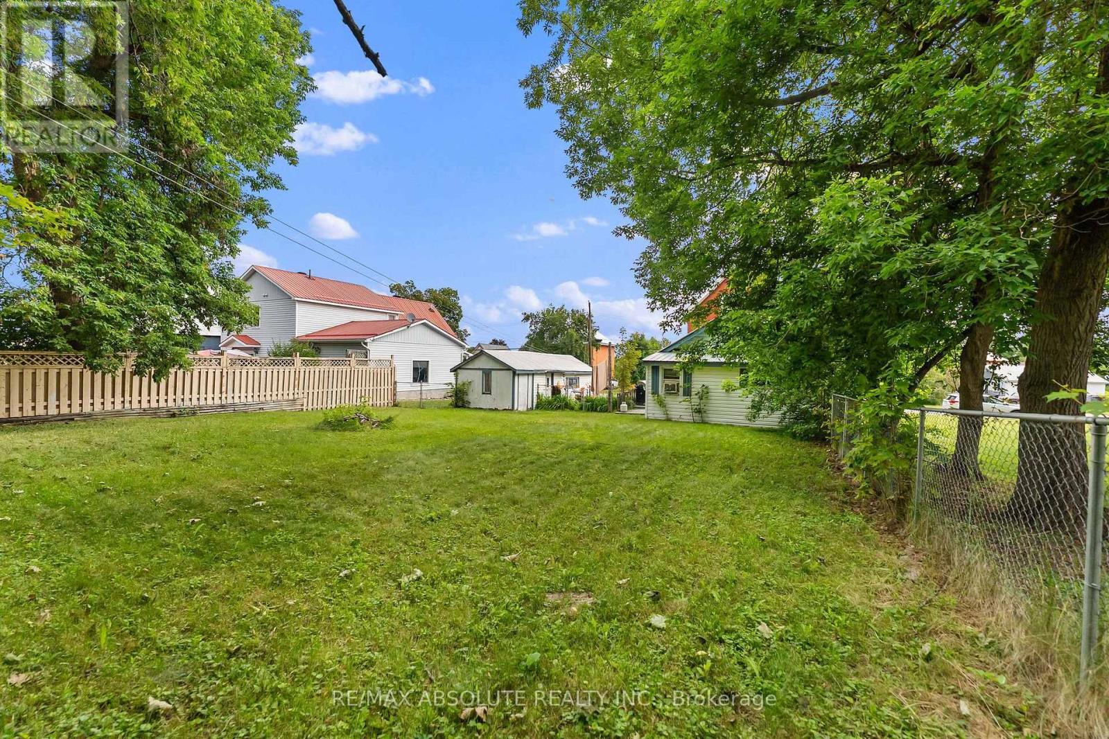 11 GOULD STREET - Image 32