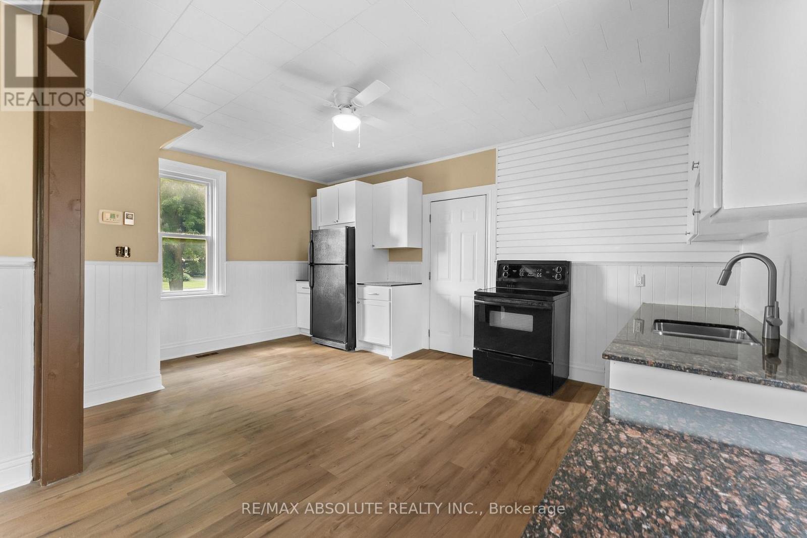 11 GOULD STREET - Image 8