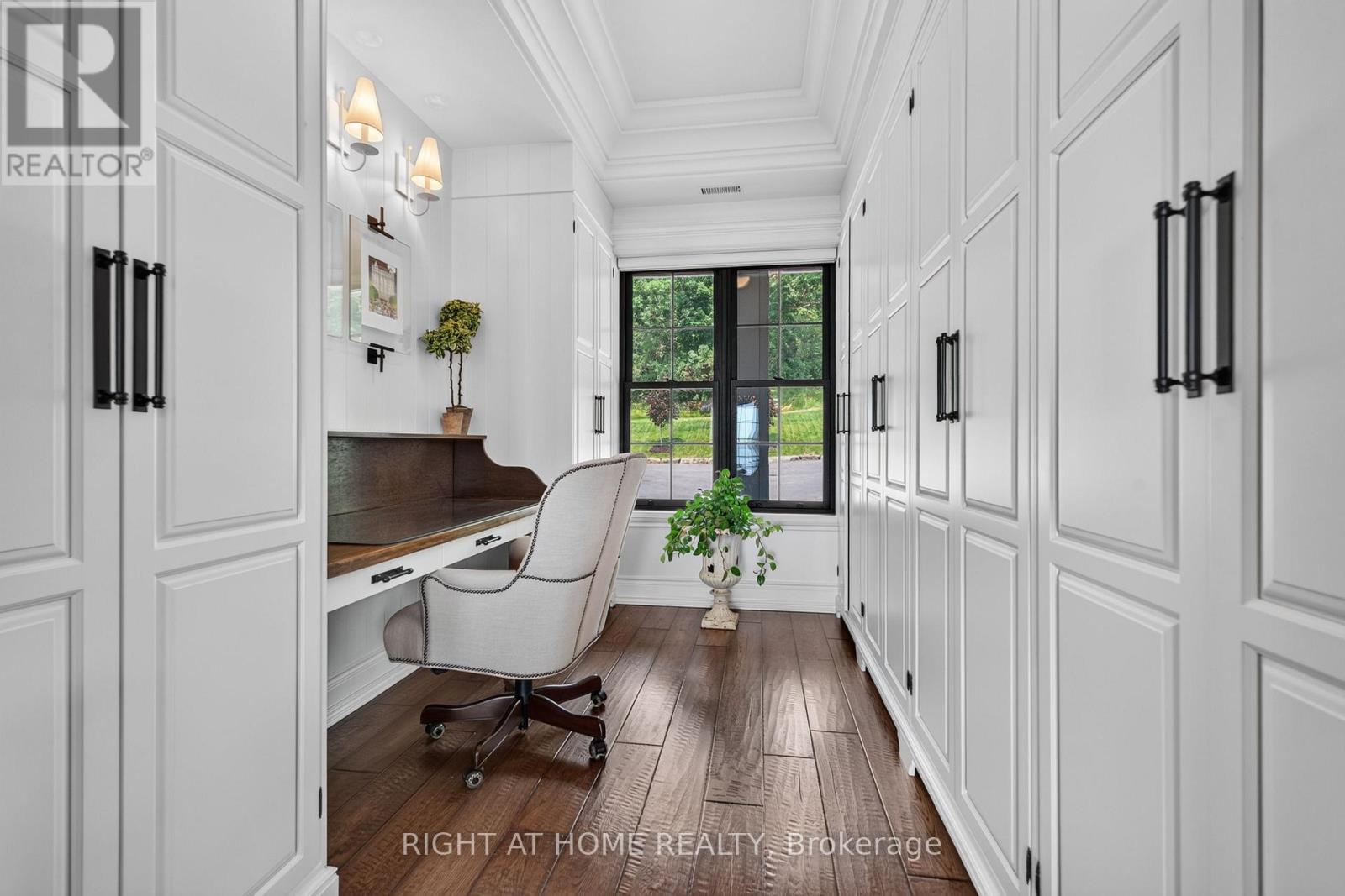 24 KING PITT ROAD - 14