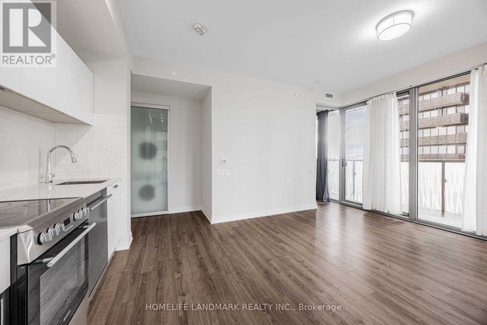 #2305 50 CHARLES STREET E - 6