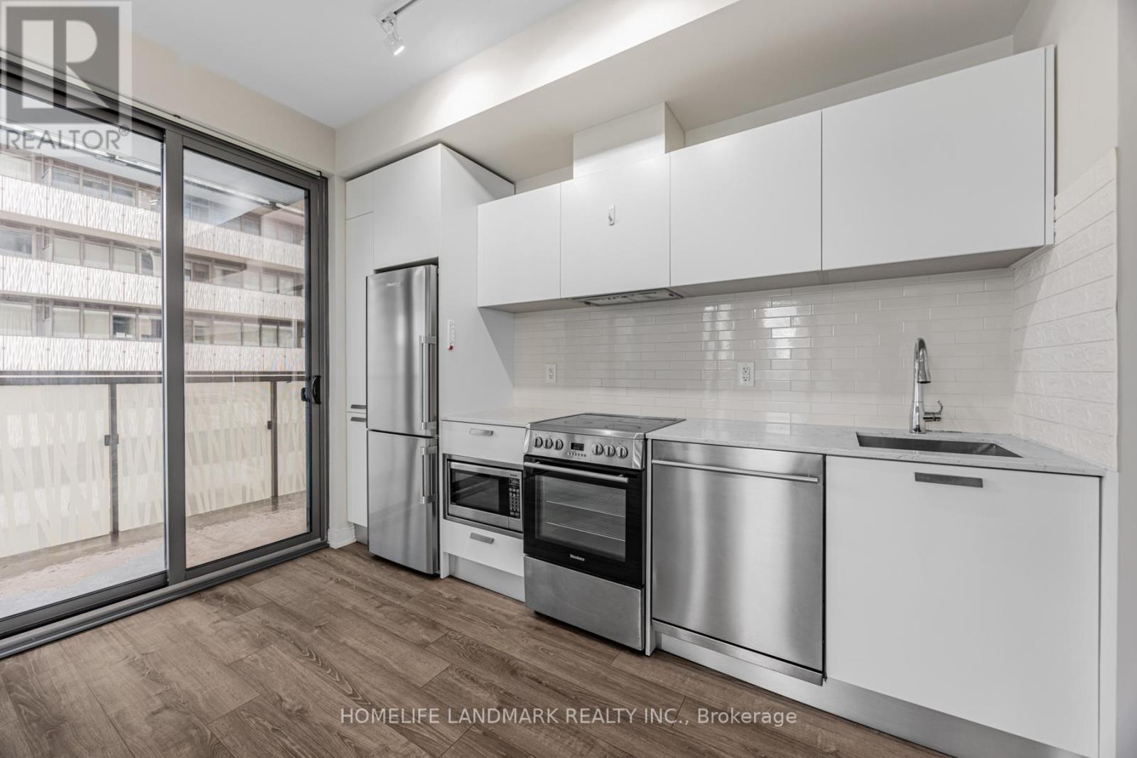 #2305 50 CHARLES STREET E - 9