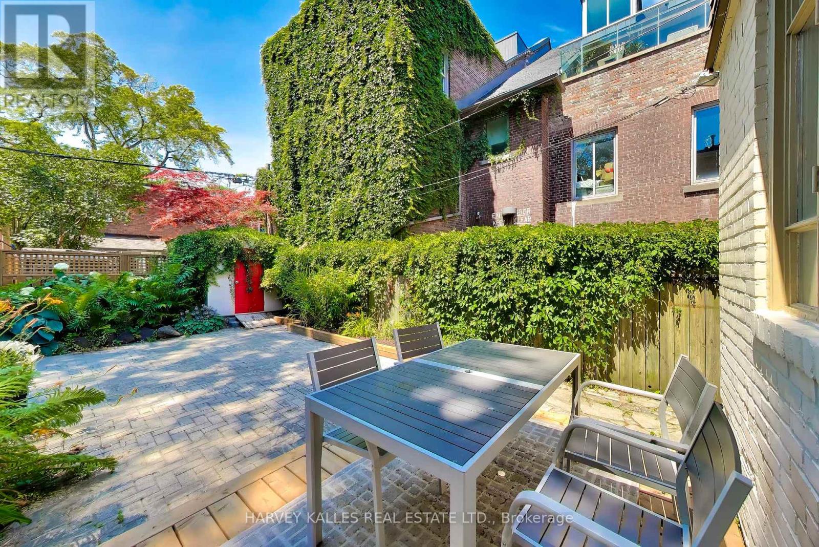 318 SUMACH STREET - Image 28