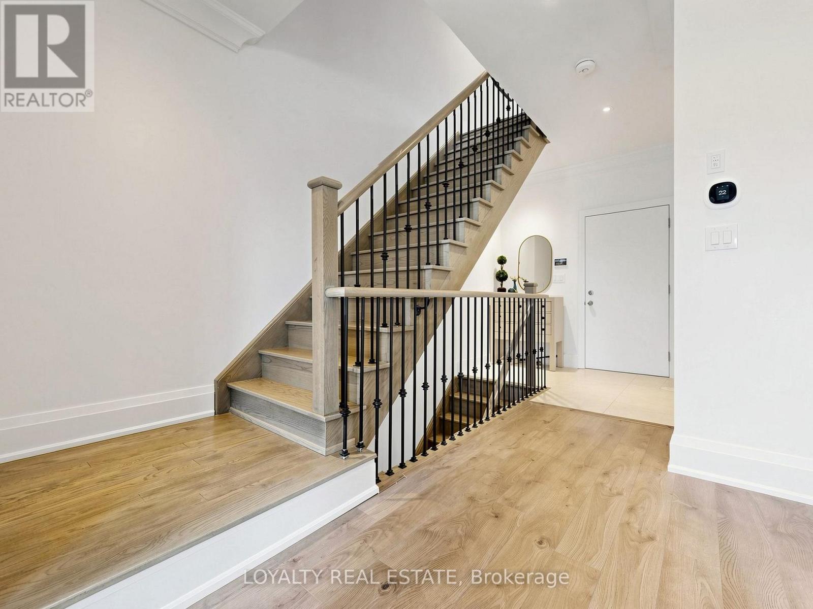 52 SOUTH PARK ROAD - Image 9