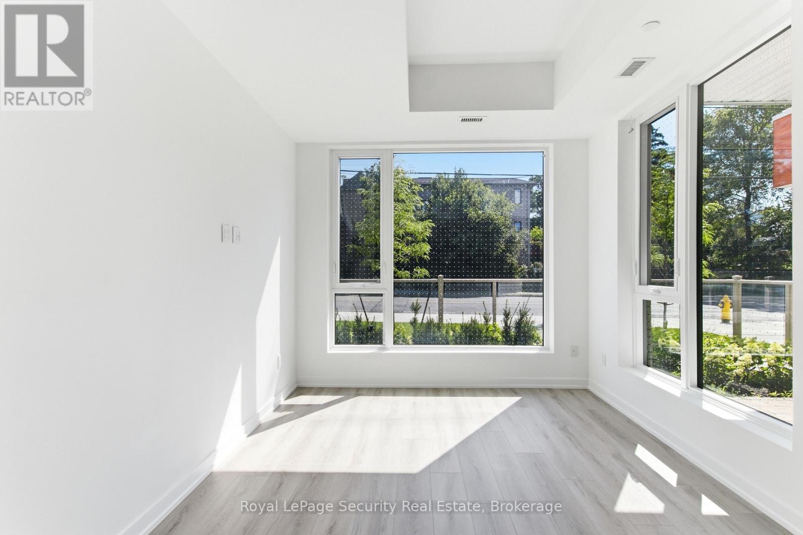 #104 722 MARLEE AVENUE - 11