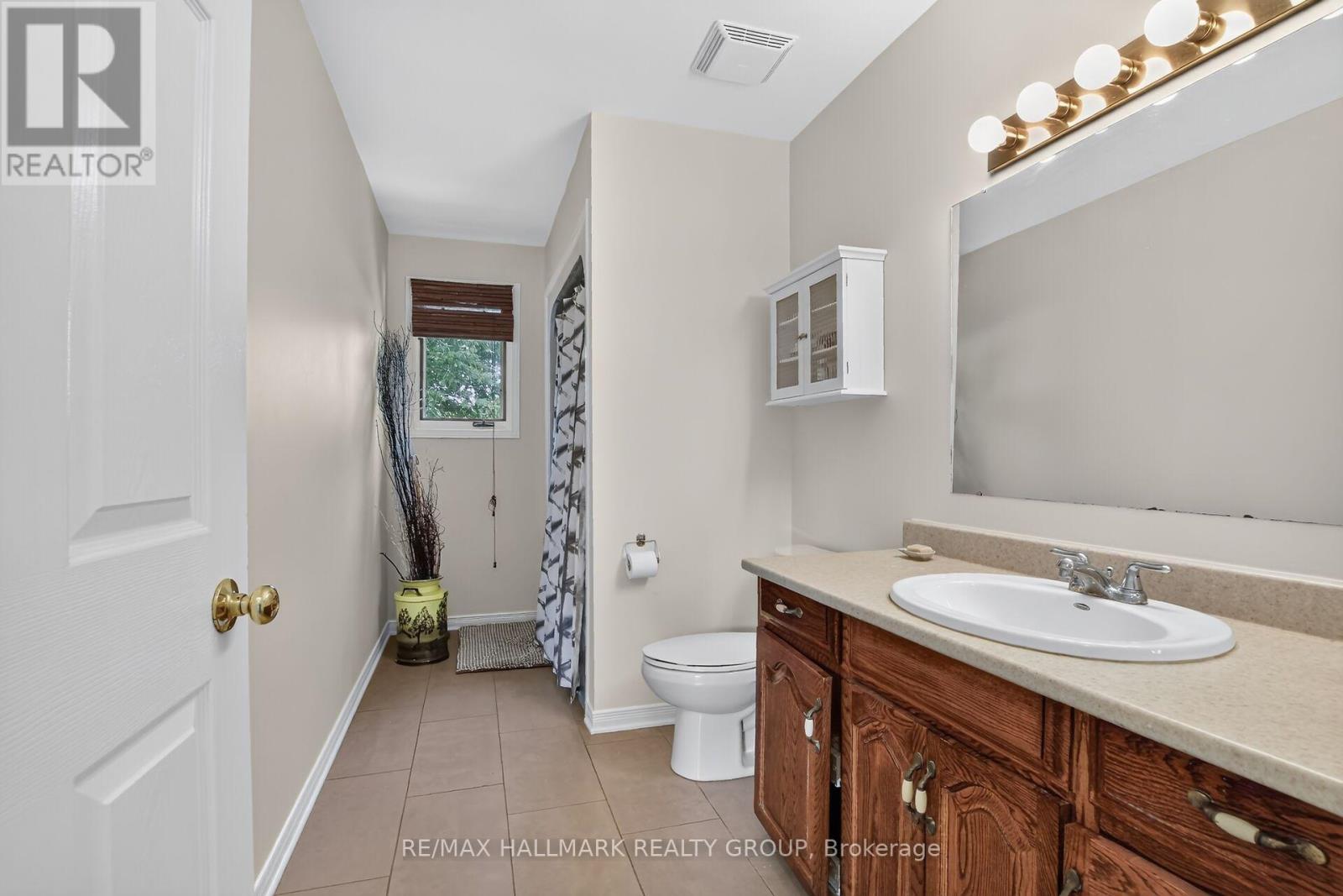 3606 MCBEAN STREET - Image 17