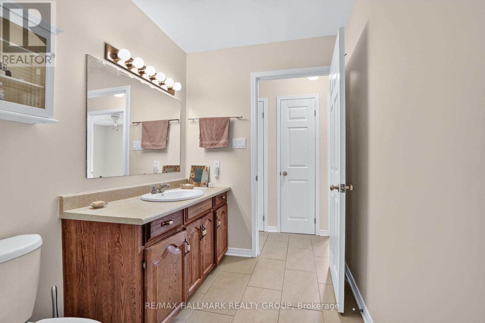 3606 MCBEAN STREET - Image 18