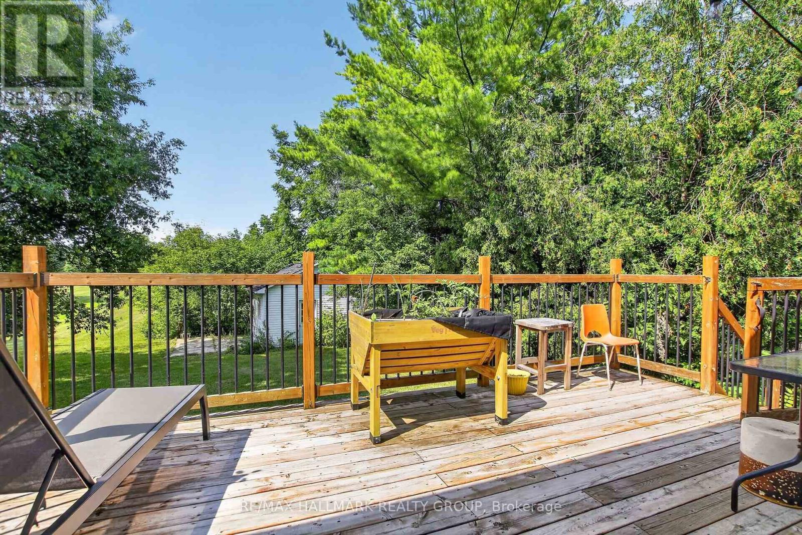 3606 MCBEAN STREET - Image 32