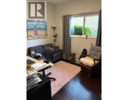 5350 Benner Road, Sechelt, BC V7Z0G7 Photo 12