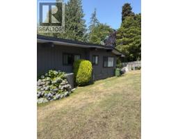 5350 Benner Road, Sechelt, BC V7Z0G7 Photo 26