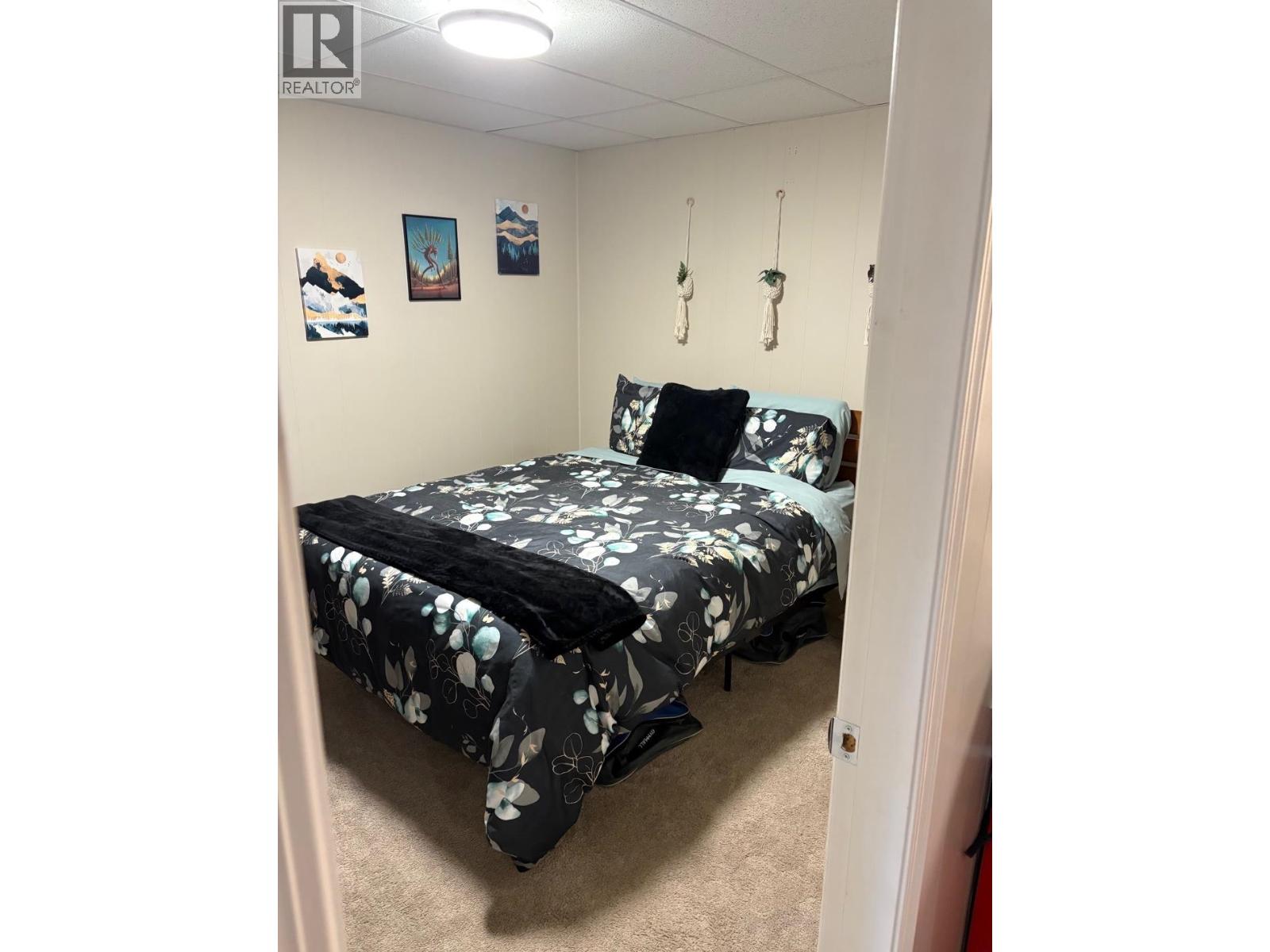 5350 BENNER ROAD, Sechelt