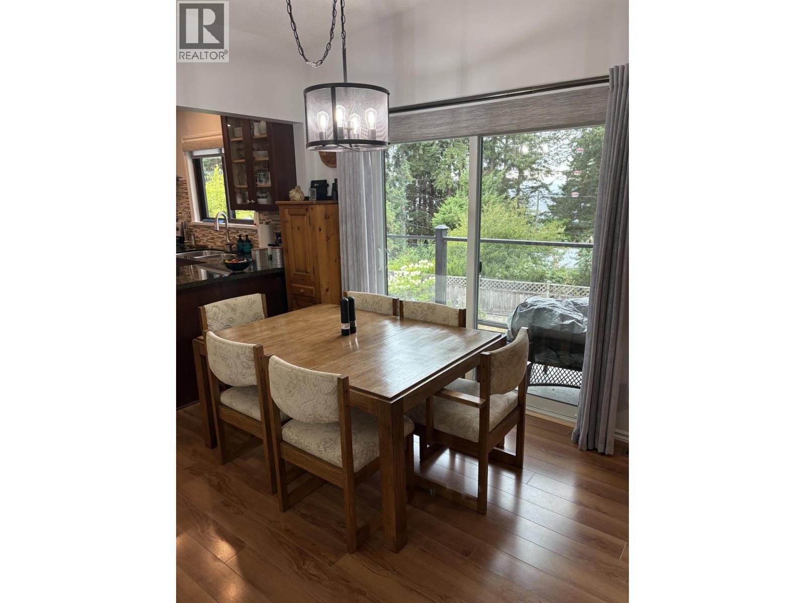 5350 BENNER ROAD, Sechelt