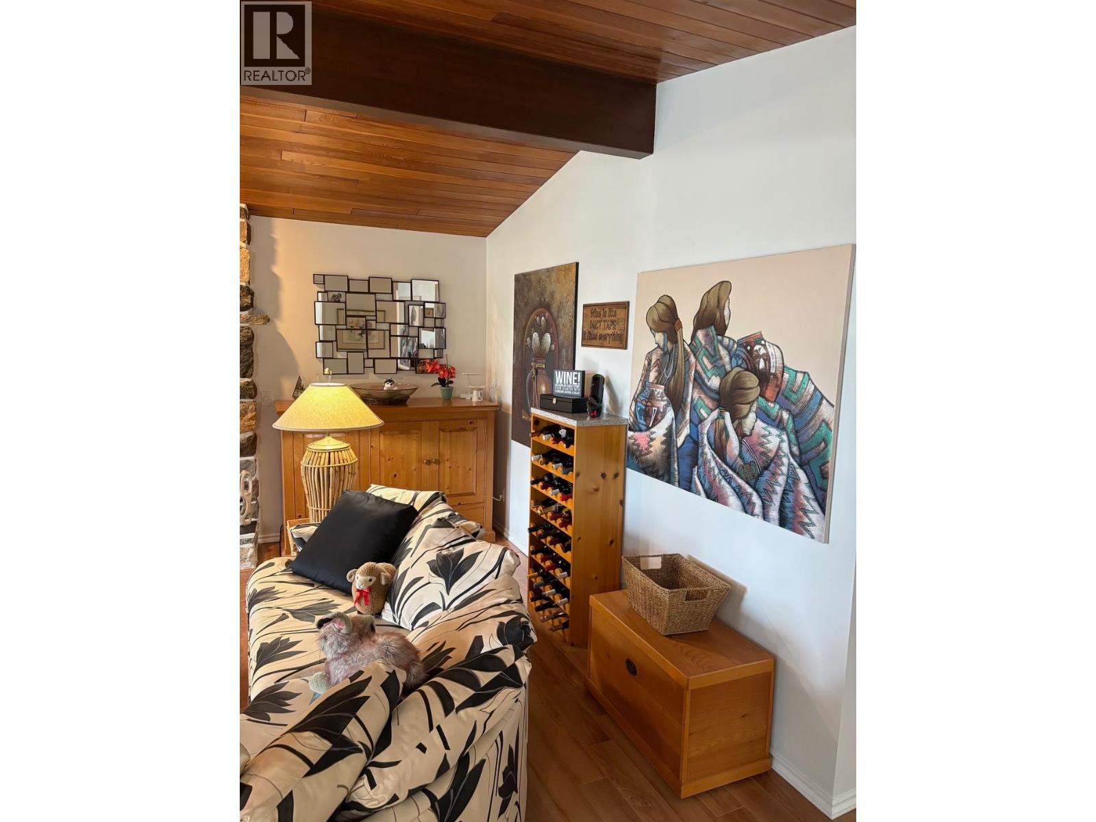 5350 BENNER ROAD, Sechelt
