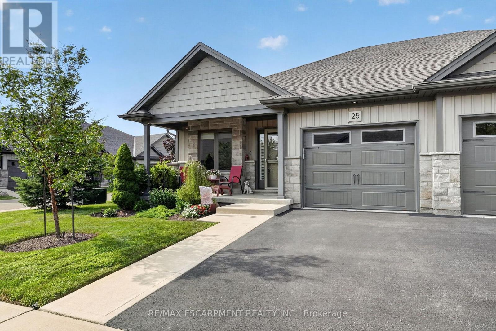 25 RICHARD CRESCENT - 2