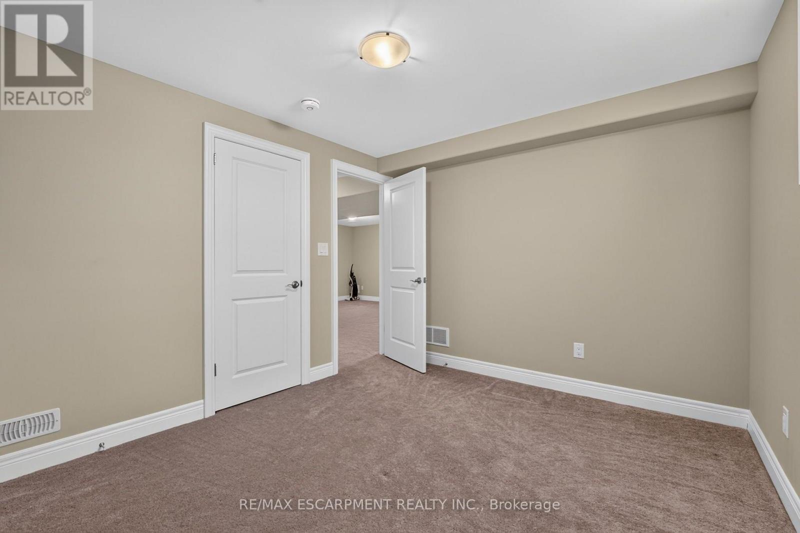 25 RICHARD CRESCENT - 29