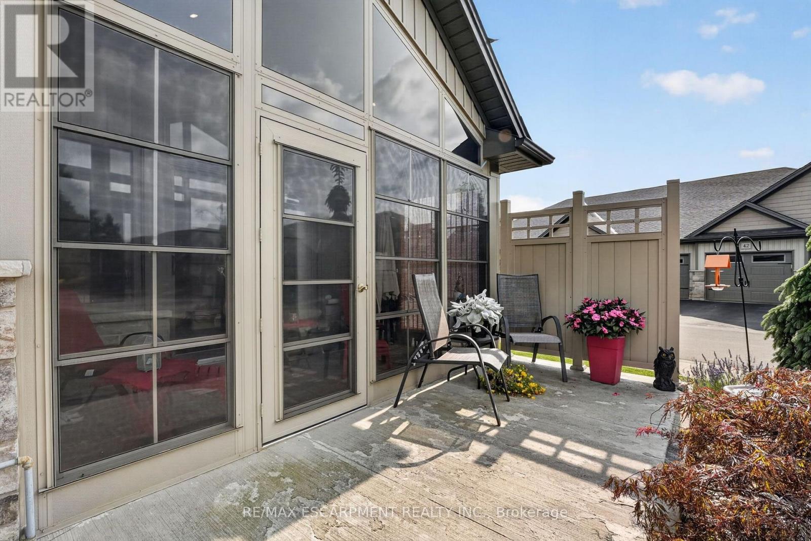25 RICHARD CRESCENT - 35