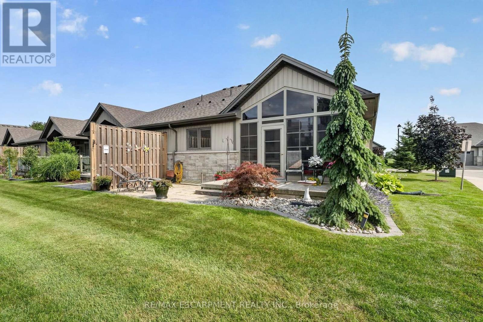 25 RICHARD CRESCENT - 38