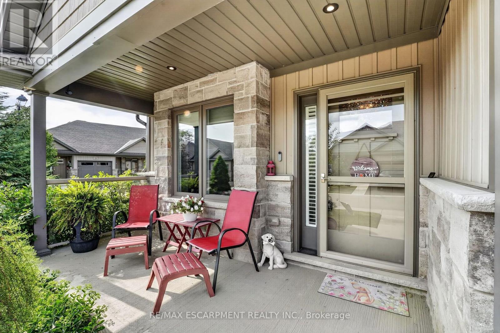 25 RICHARD CRESCENT - 4