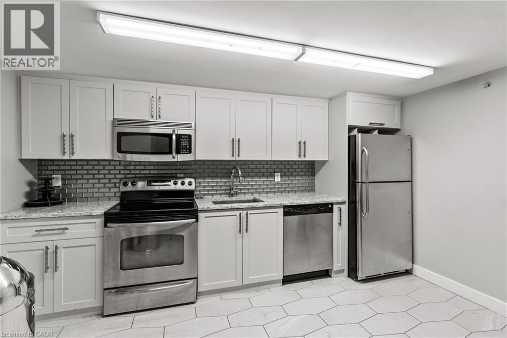#603 2181 YONGE Street - 32