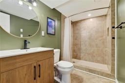 87 Bill Larkin Lane, Winnipeg, MB R2C5N9 Photo 32