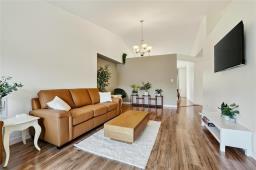 Living room/Dining room - 87 Bill Larkin Lane, Winnipeg, MB R2C5N9 Photo 6