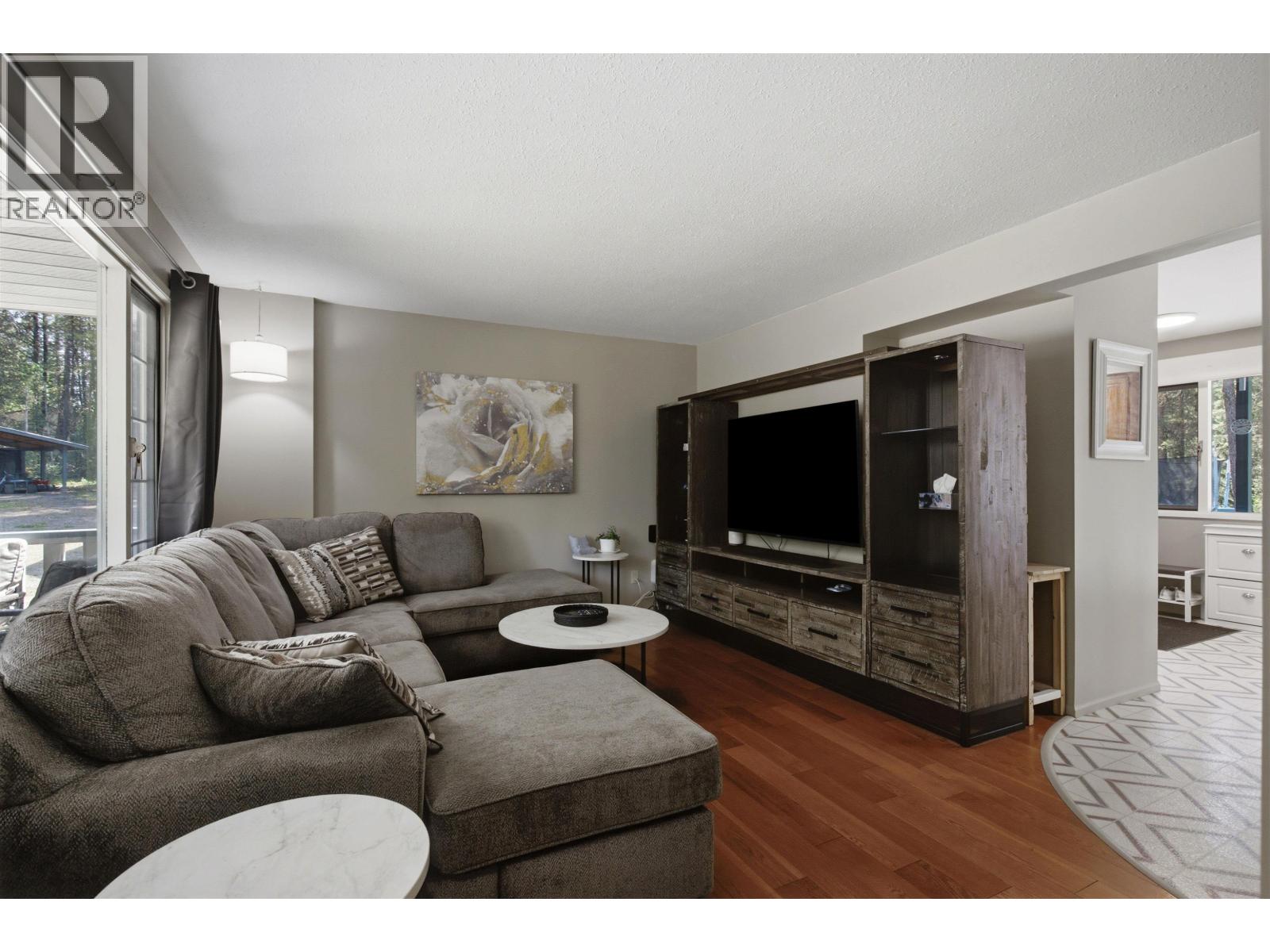 3228 DAVISON ROAD - 8
