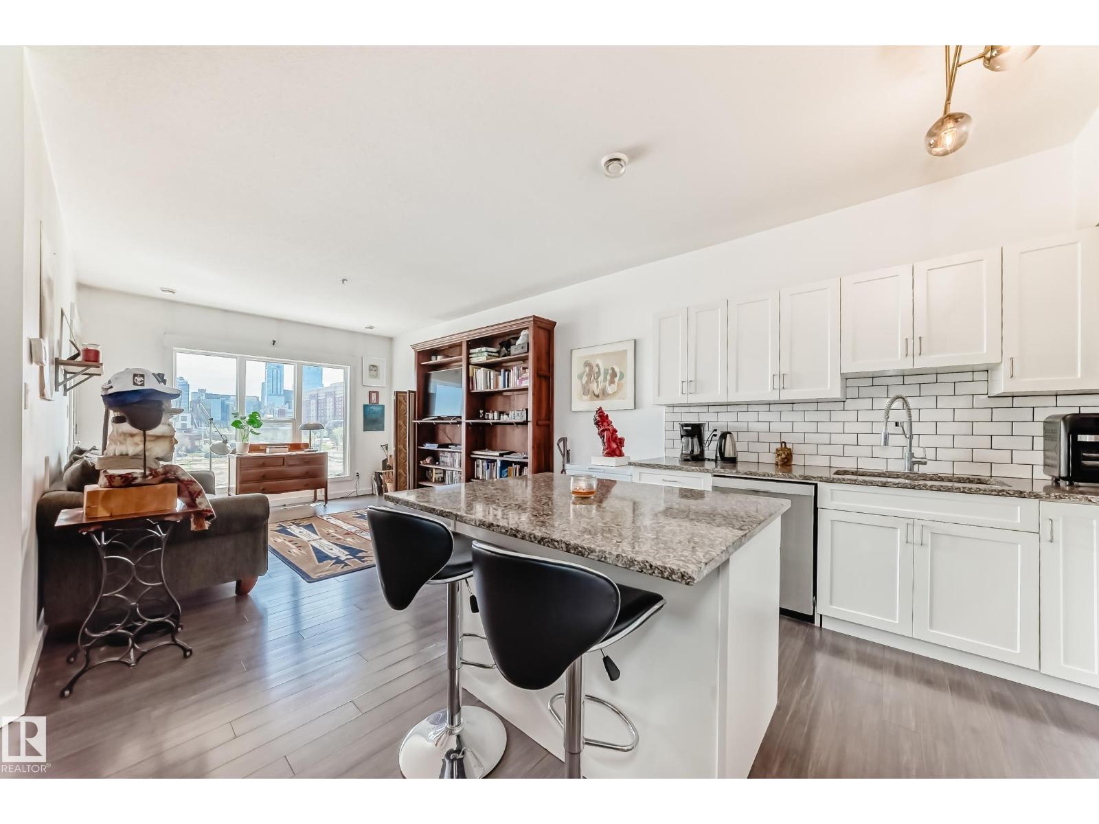 #316 10518 113 ST NW, Queen Mary Park, Edmonton photo 2