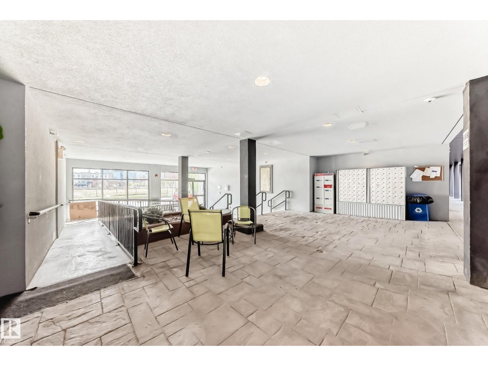 #316 10518 113 ST NW - 28