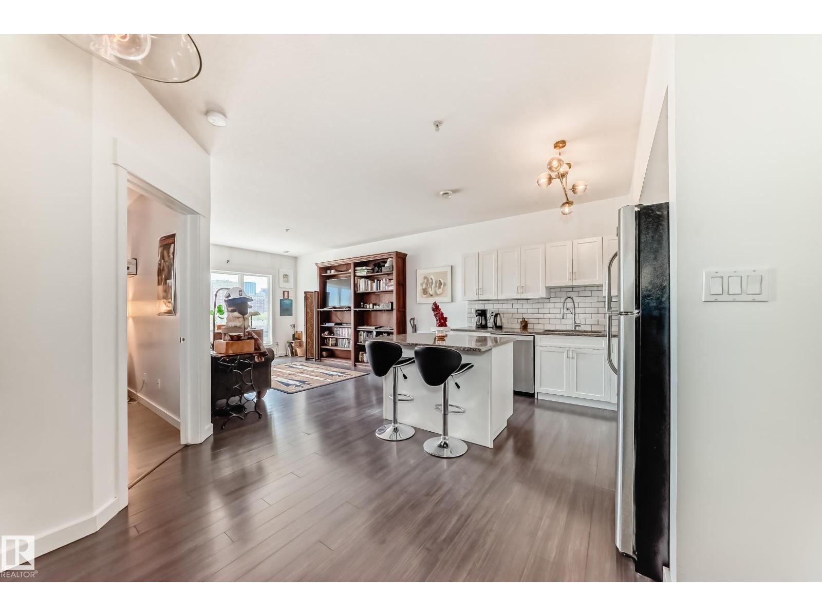 #316 10518 113 ST NW, Queen Mary Park, Edmonton photo 3