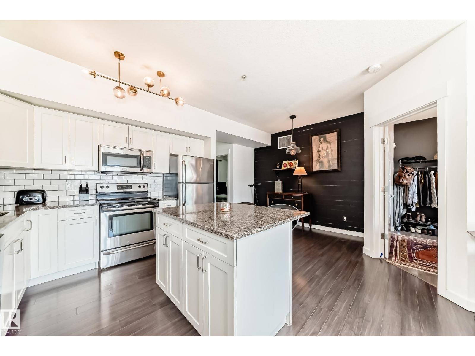#316 10518 113 ST NW - 6