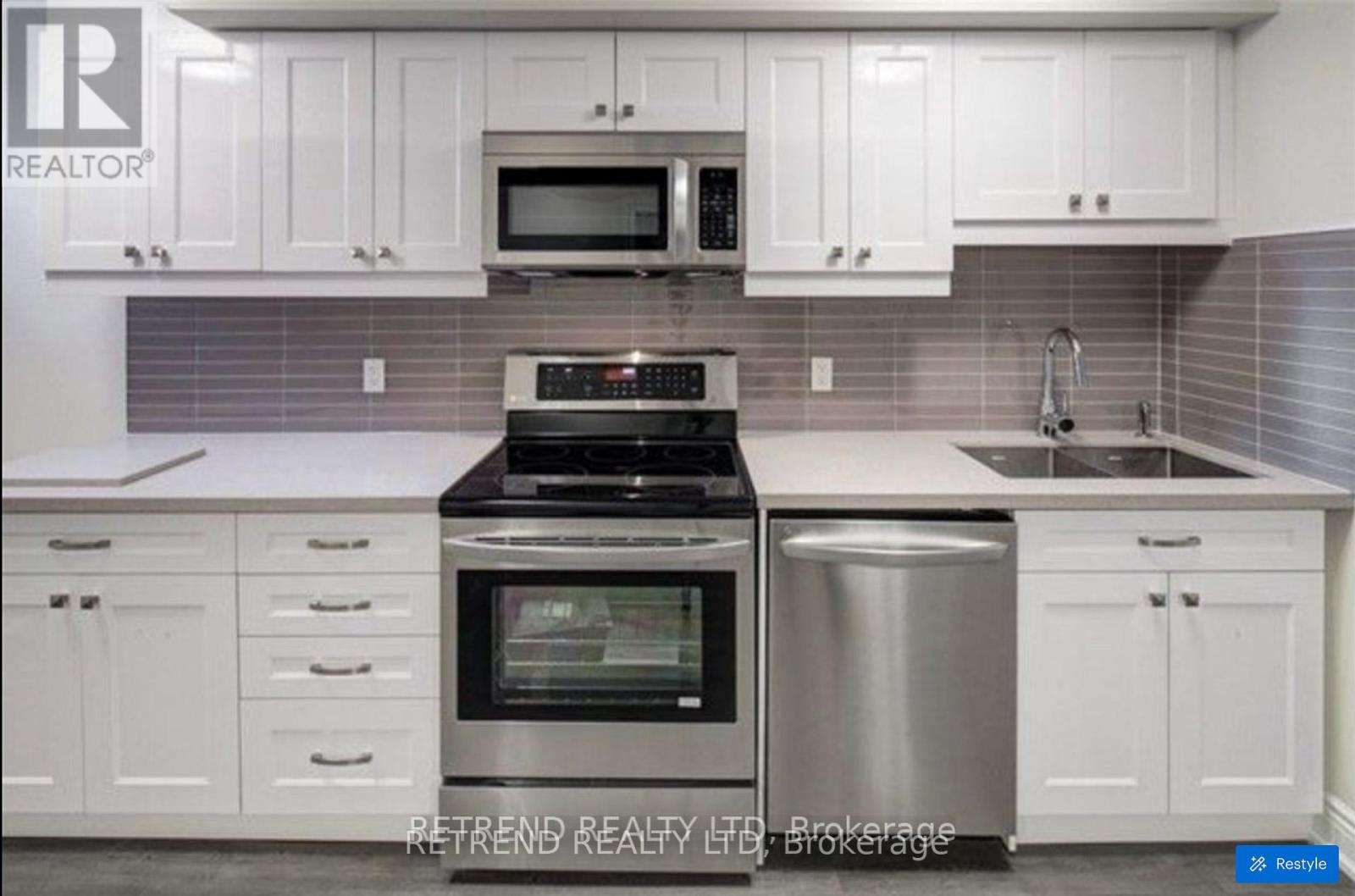Photo of 892 Palmerston Avenue