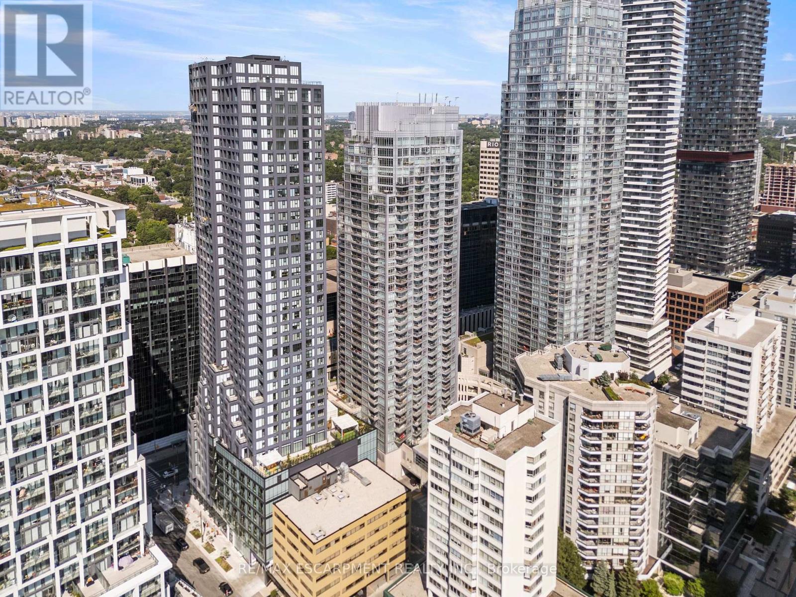 #603 2181 YONGE STREET - 33