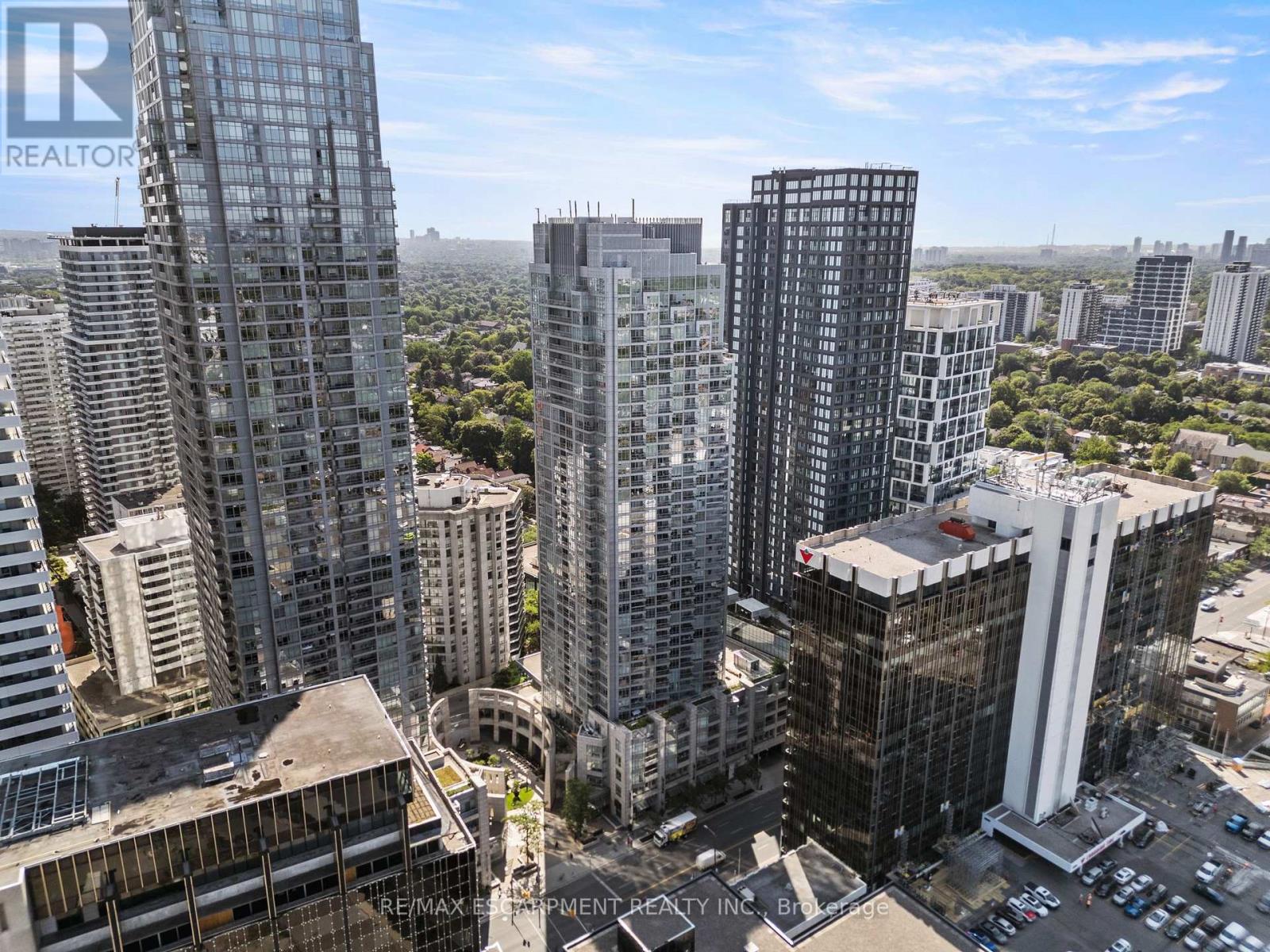 #603 2181 YONGE STREET - 34