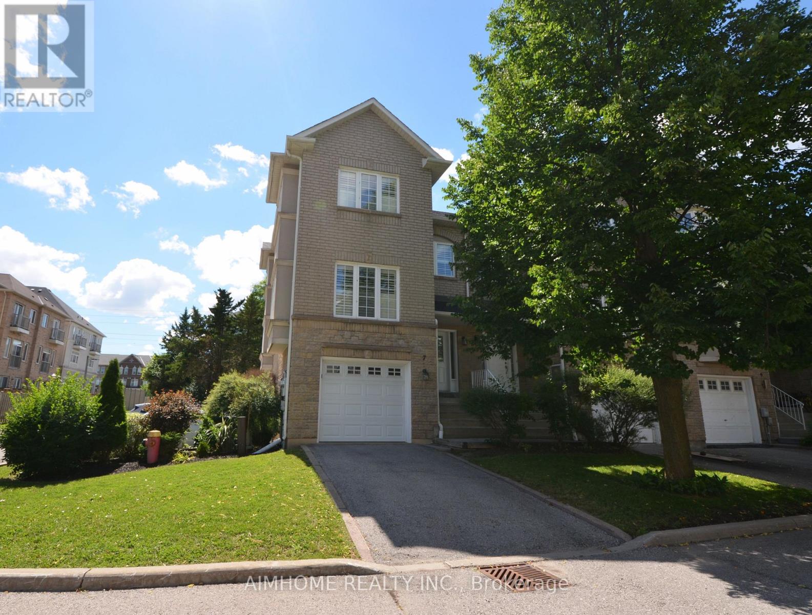 7 - 10719 BATHURST STREET