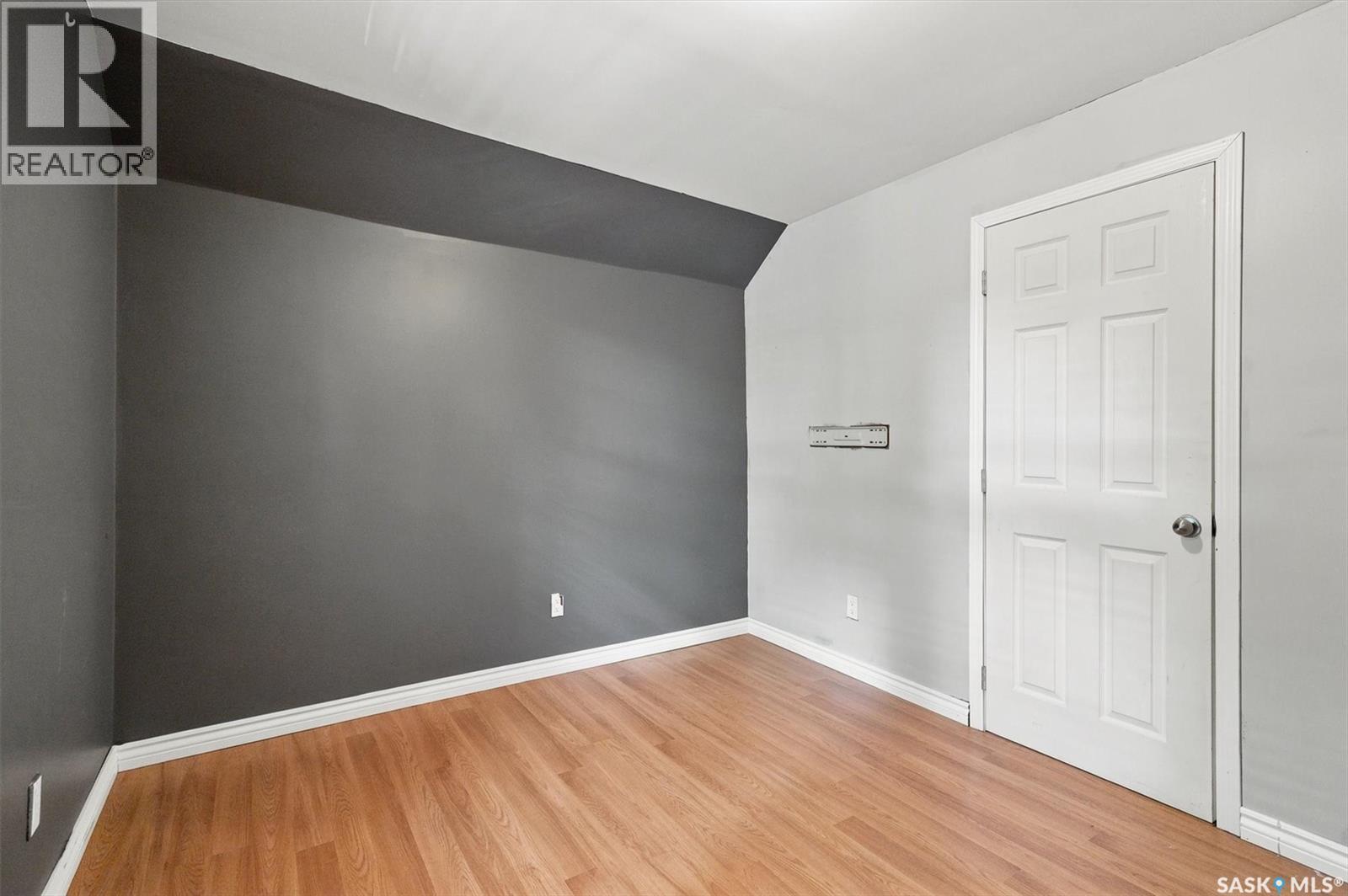 406 27th STREET W - 28