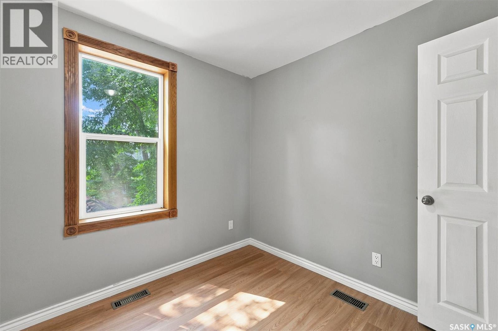 406 27th STREET W - 31