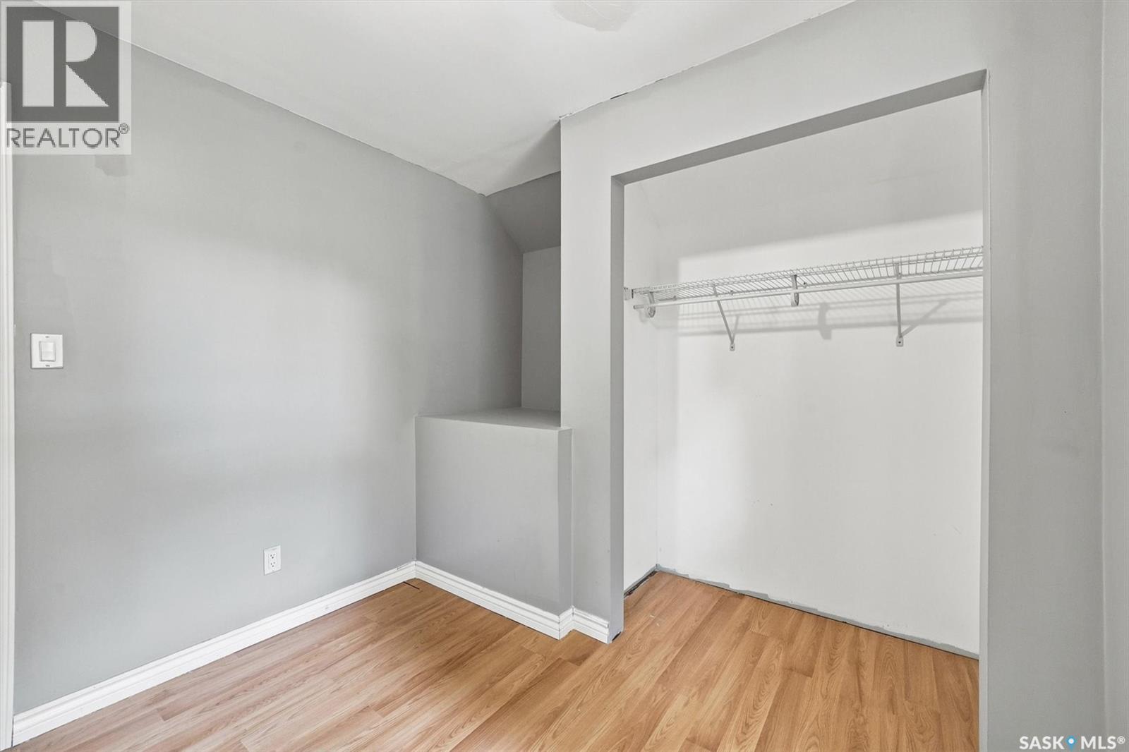 406 27th STREET W - 32