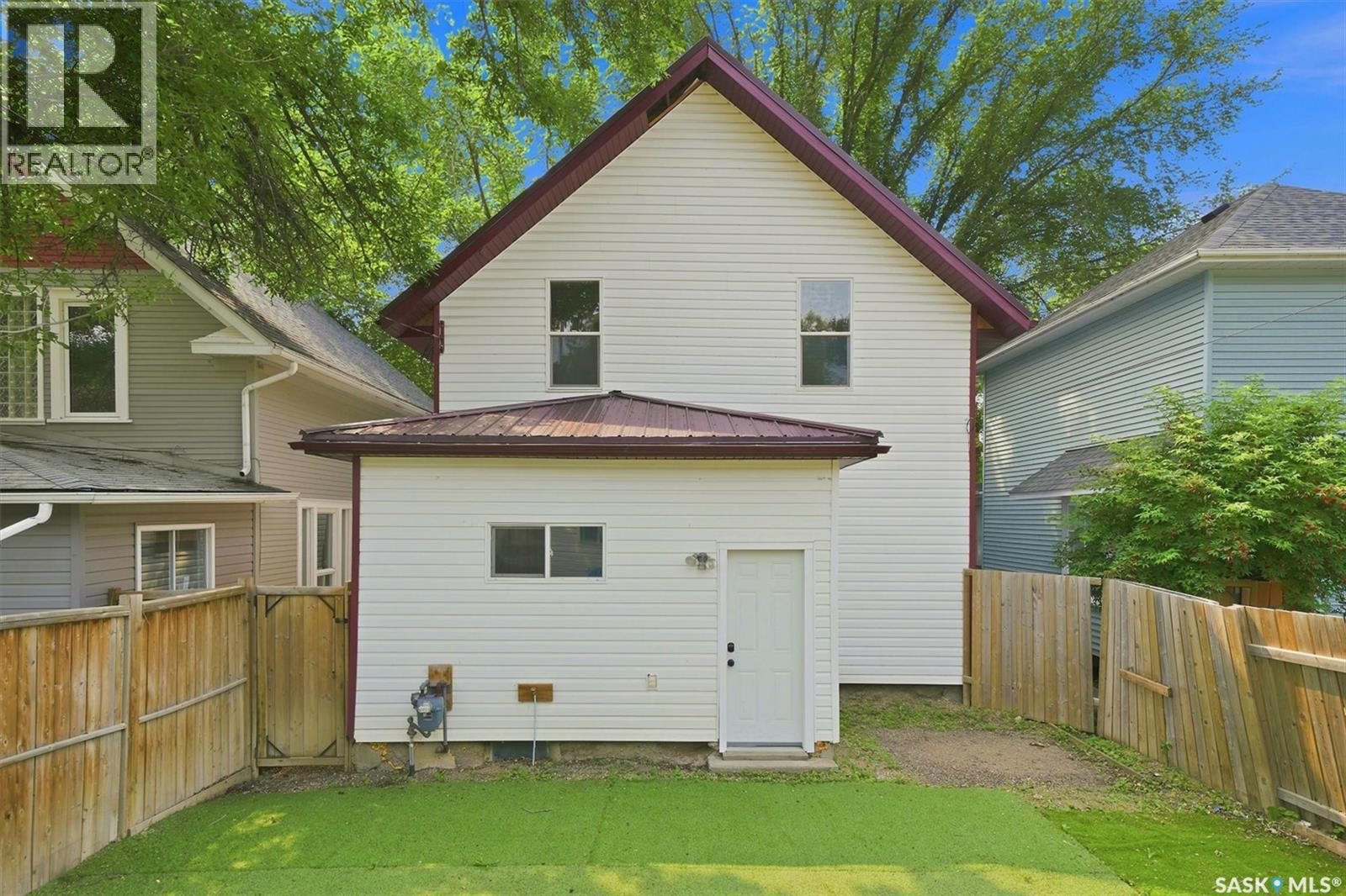 406 27th STREET W - 4