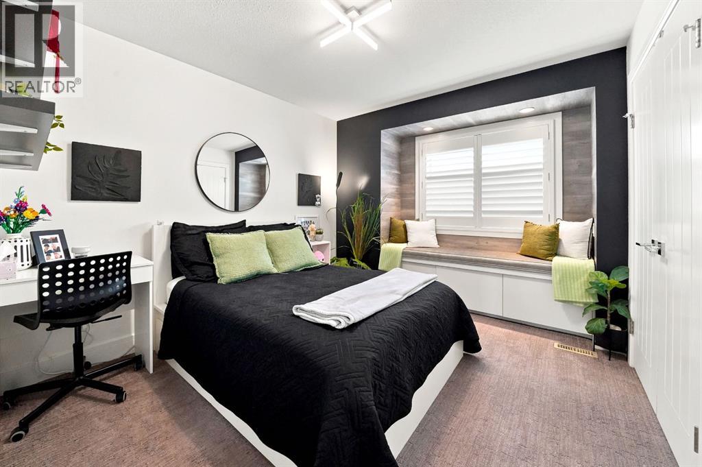 Listing photo – 200 Vancouver Crescent, Red Deer