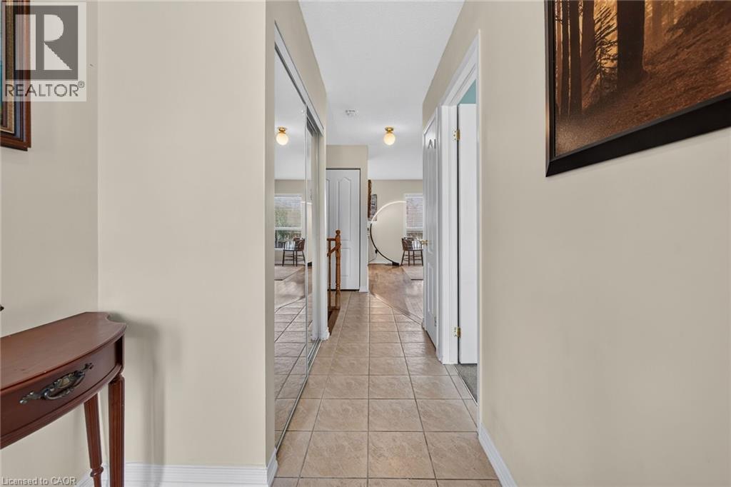 #44 24 KENYON Crescent - 8